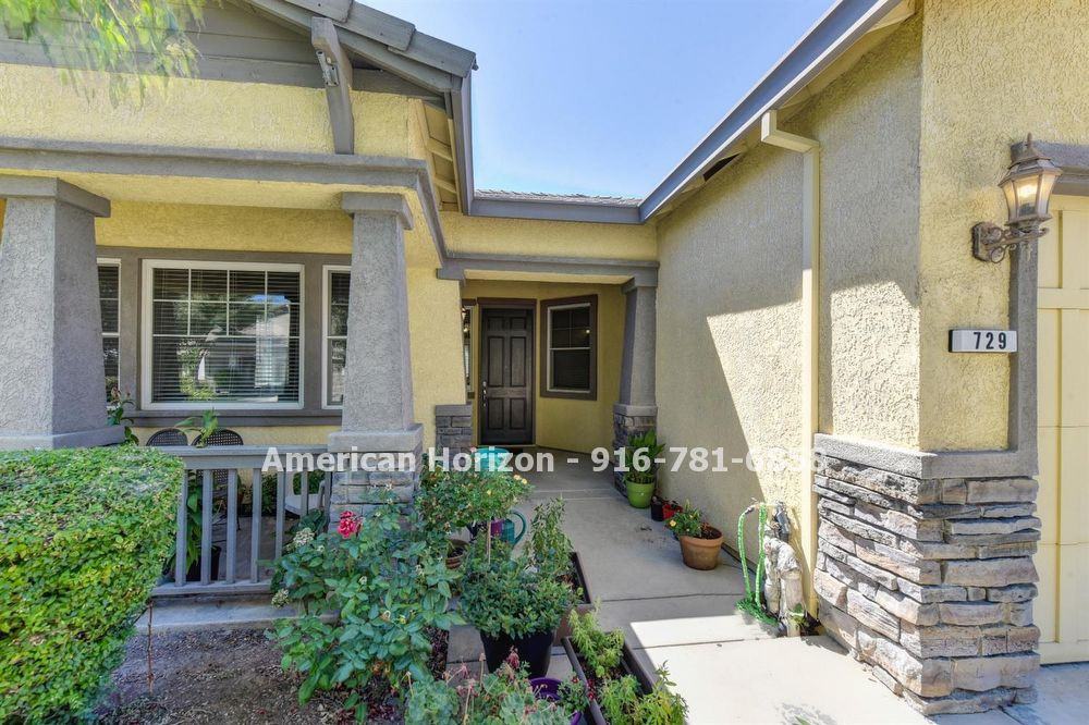 729 Coibion Ct - Photo 2 of 20