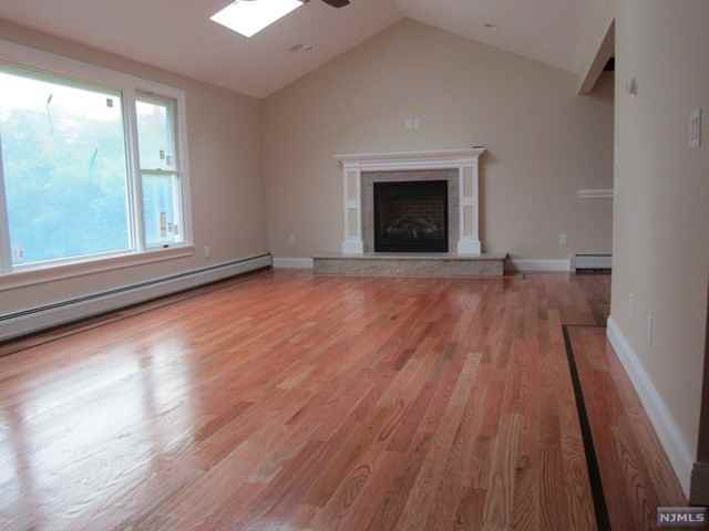 54 Maria Dr - Photo 3 of 6