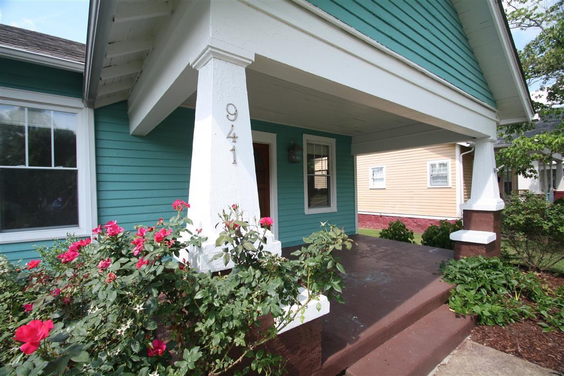 941 Maxwell Ave - Photo 2 of 17