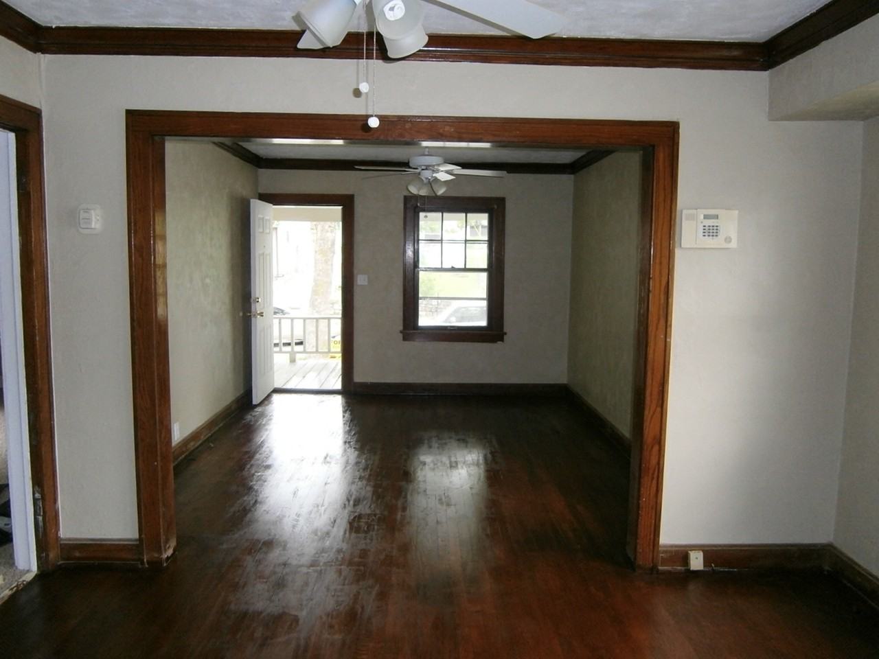 4427 Virginia Ave - Photo 3 of 10