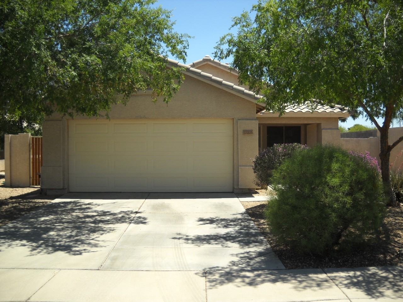 17205 N 51st Dr - Photo 2 of 21