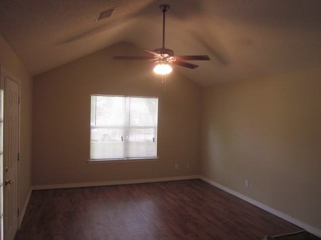 18954 Hammond St - Photo 3 of 12