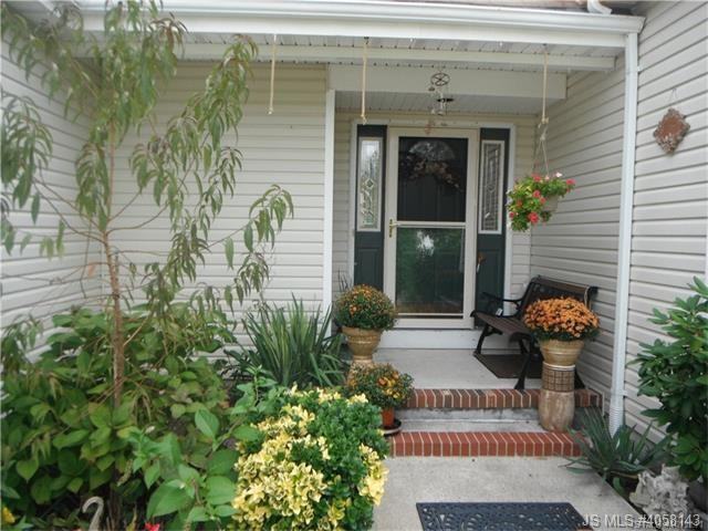 437 Mermaid Dr - Photo 2 of 18