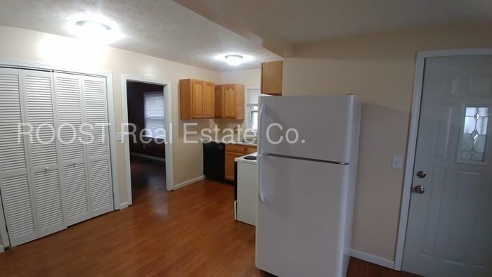 1640 S Sweetbriar Ln - Photo 2 of 10