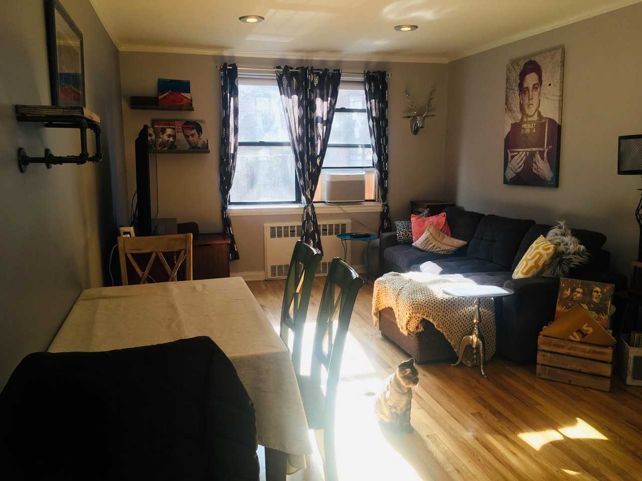 72nd St & Ridge Blvd #2r