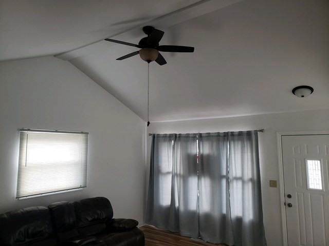 208 N Matteson St - Photo 3 of 13