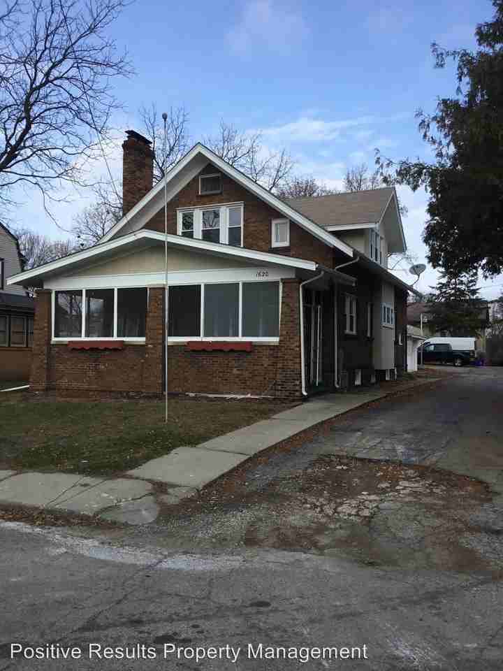 1620 Prospect Ct - Photo 2 of 21