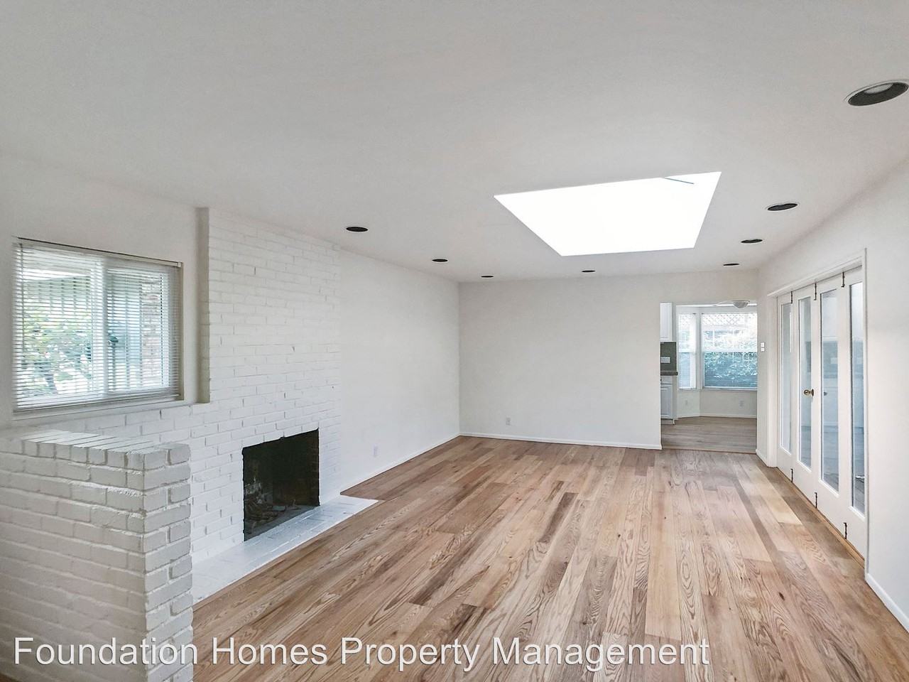 204 Cobblestone Dr - Photo 3 of 14