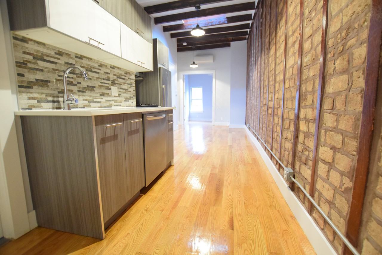 31 Montrose Avenue #jj