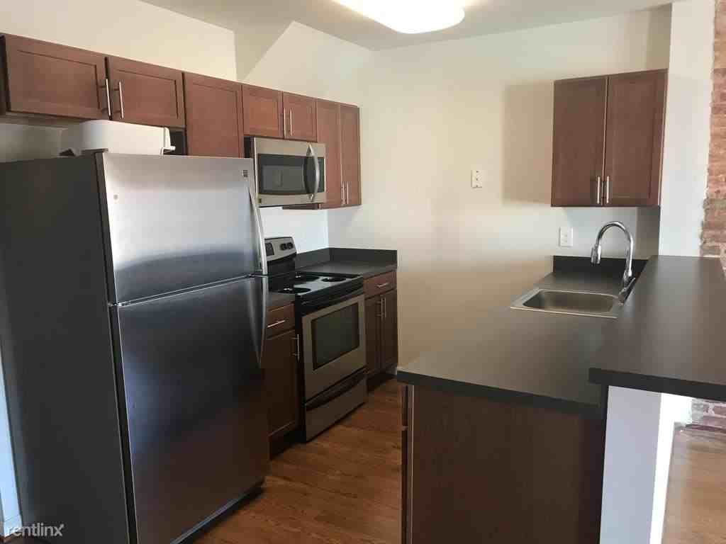 1707 N Charles St - Photo 3 of 21