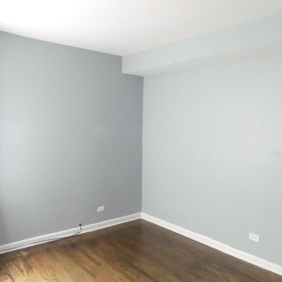 8234 South Maryland Avenue - Photo 2 of 5