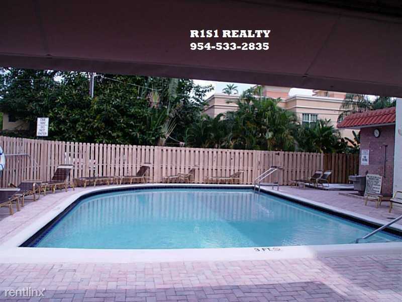 Ne 28th St - Photo 3 of 4