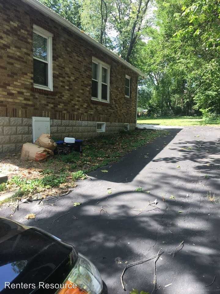 719 Tiffin Ave - Photo 2 of 18