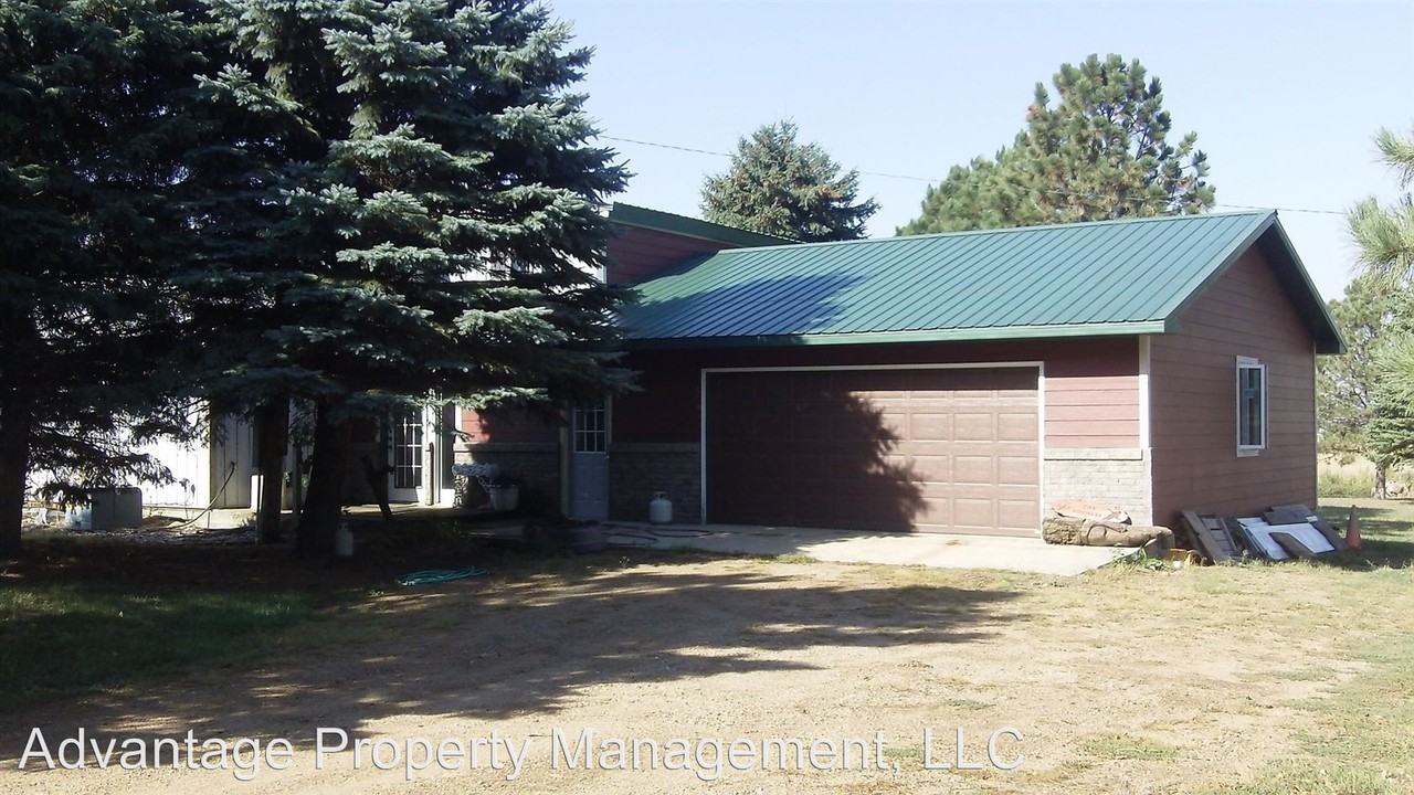 46868 298th St - Photo 2 of 6