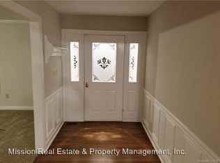 9932 Heritage Oak Ln - Photo 2 of 17