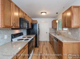931 Kingston Dr - Photo 3 of 14