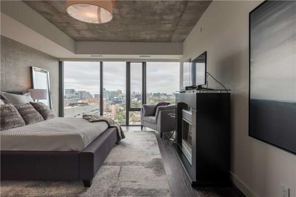 111 Bathurst Street #2314