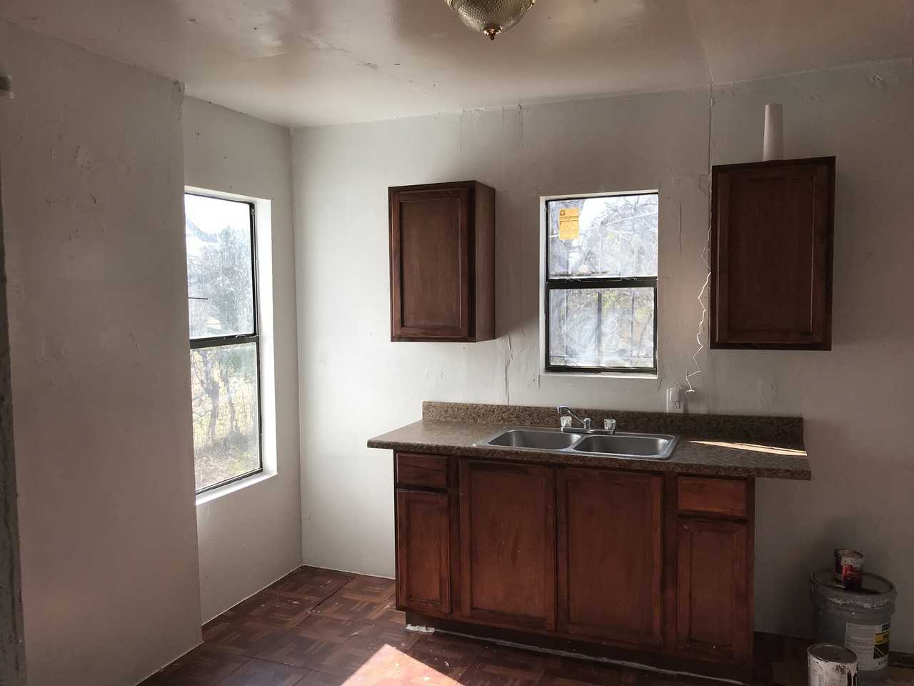 2915 North Phillips Avenue - Photo 3 of 13