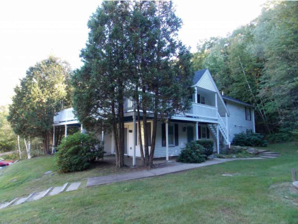 33 Plaza Village Rd - Photo 3 of 13