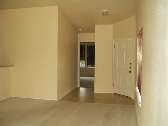 1006 Janae Ct - Photo 3 of 18
