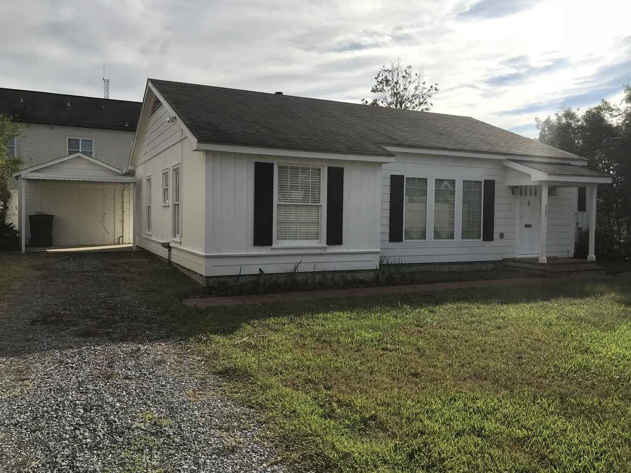 525 Farquhar Street - Photo 2 of 22