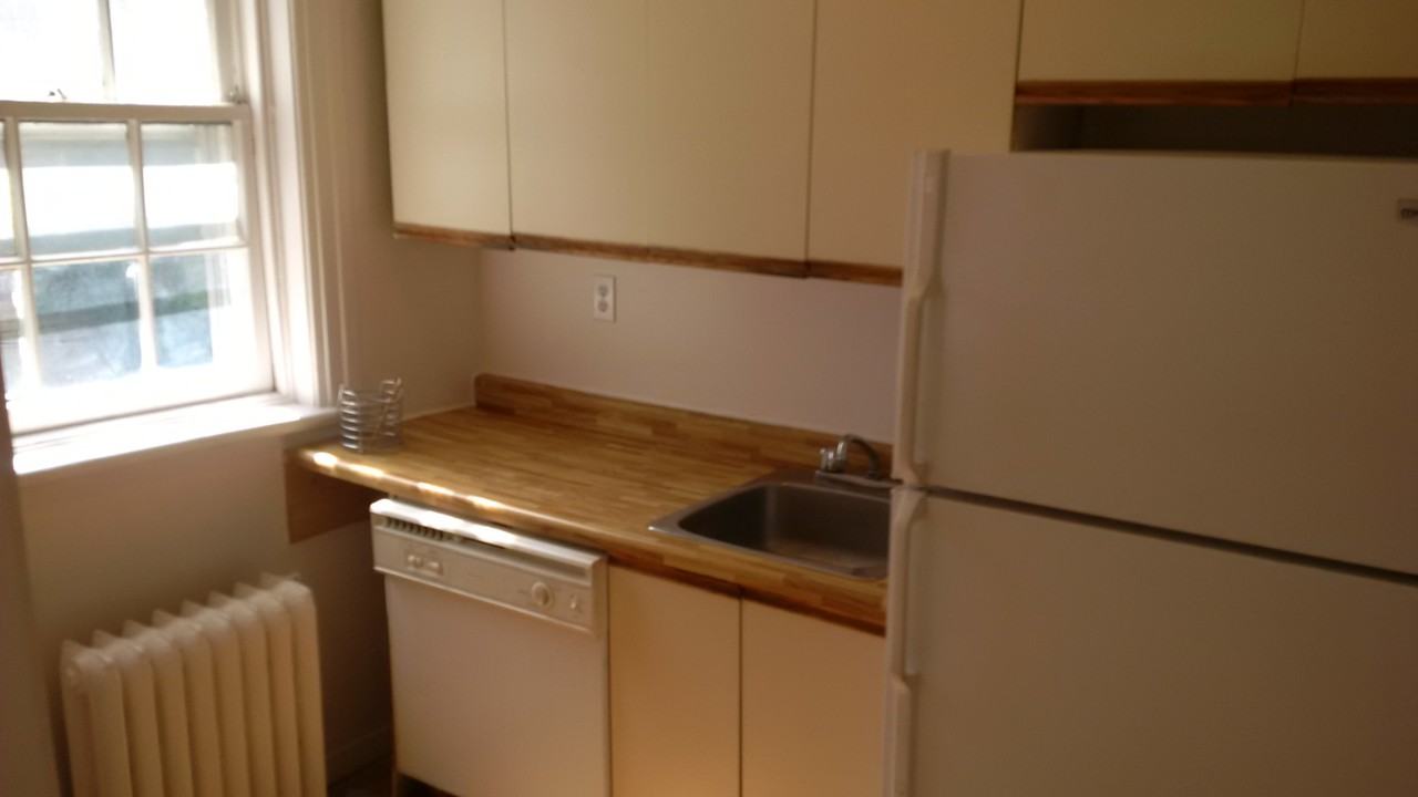 353 Frank Street #6 - Photo 4 of 11