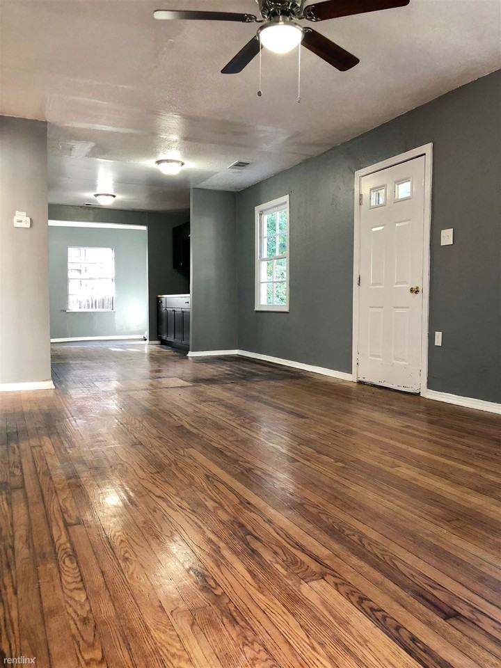 1526 San Angelo - Photo 2 of 15