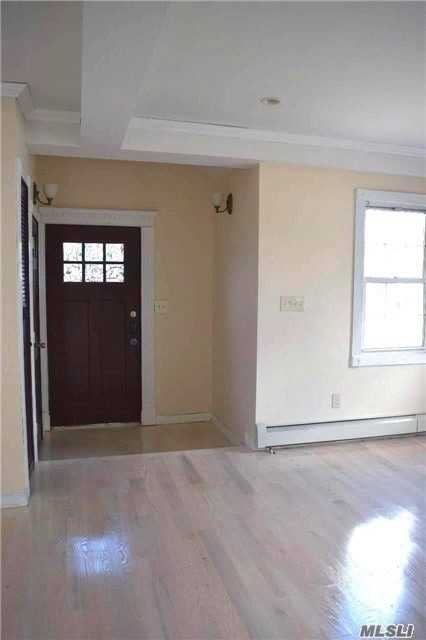 202 Hollywood Ave - Photo 2 of 17