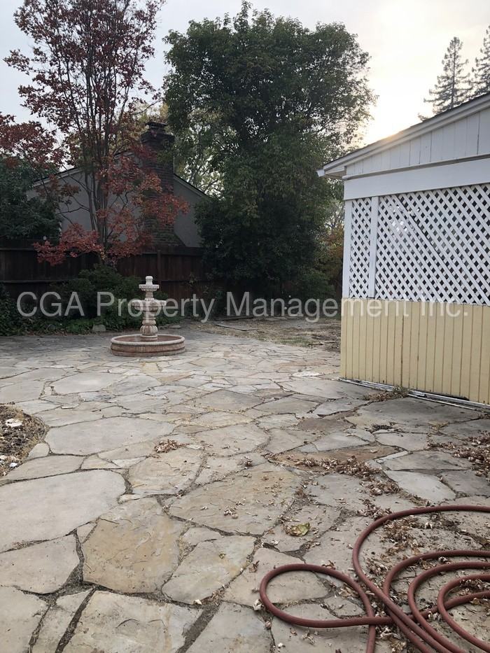 2200 Stover Way - Photo 2 of 21