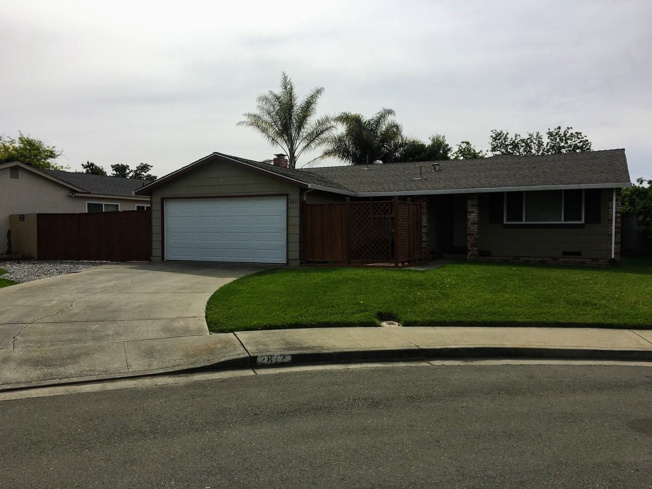 2817 Zinnia Ct - Photo 2 of 13