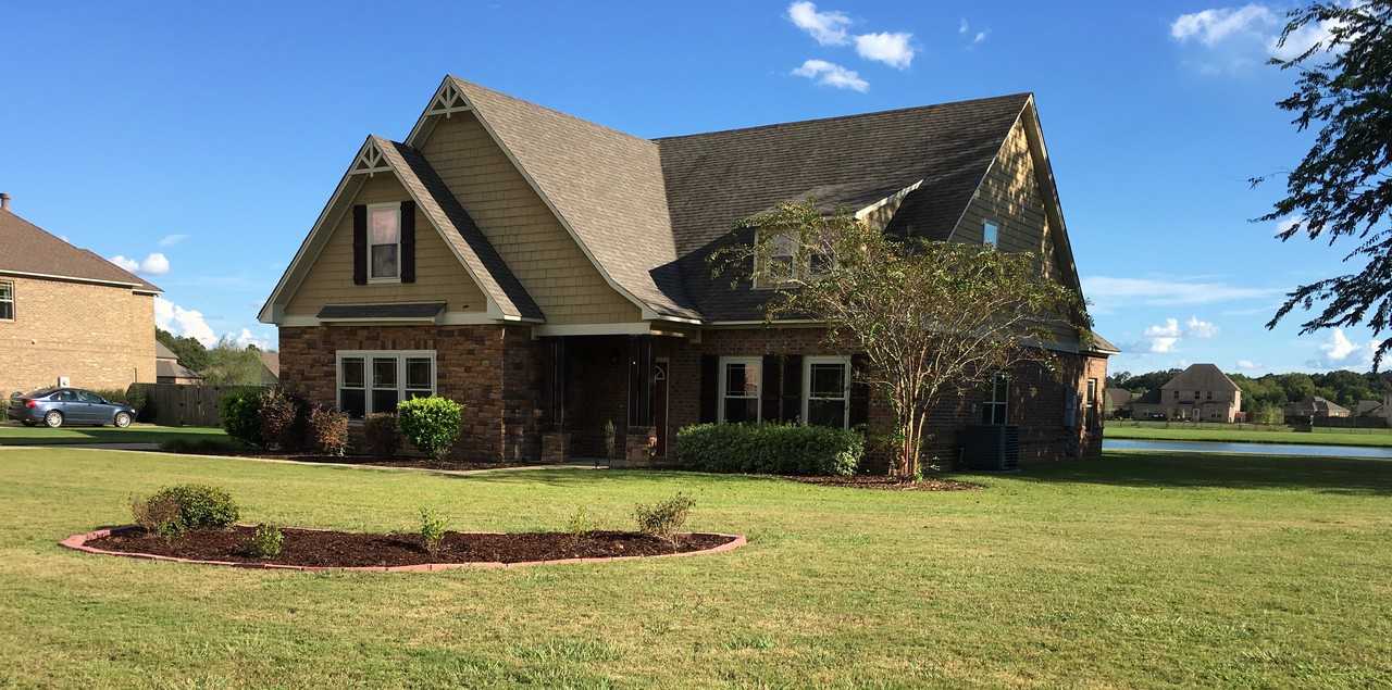 995 Bon Terre Blvd - Photo 2 of 33