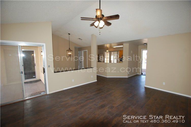 7050 W Brown St - Photo 3 of 12