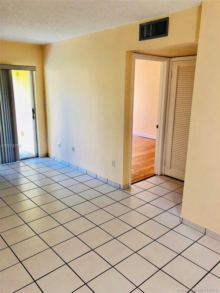 9270 Fontainebleau Blvd - Photo 2 of 6