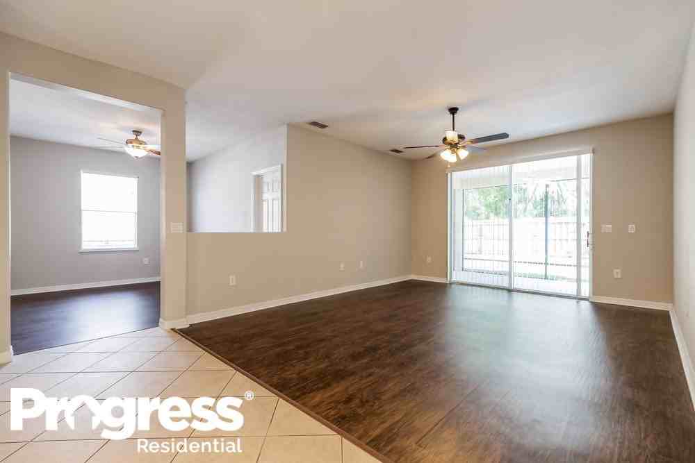 25101 Chipshot Ct - Photo 3 of 15