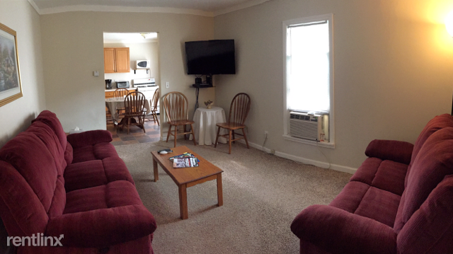 1138 1/2 Howard St #303 - Photo 2 of 9