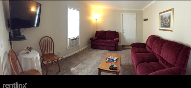 1138 1/2 Howard St #303 - Photo 3 of 9