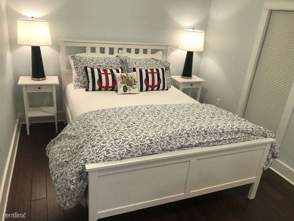 164 W 3rd St - Photo 2 of 8