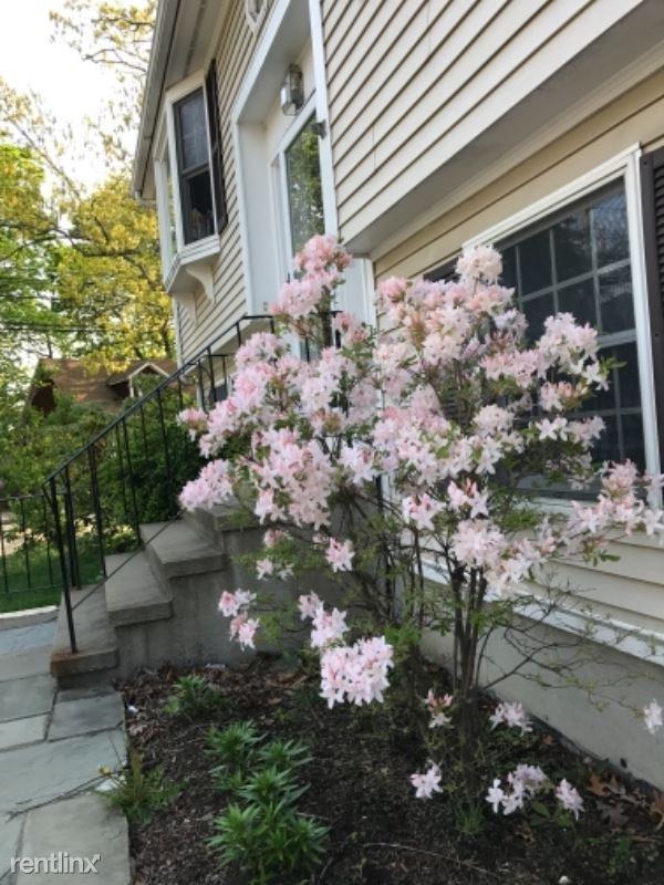 4 Oakwood Rd - Photo 3 of 11