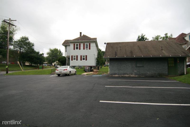 100 N Valley Rd - Photo 2 of 9