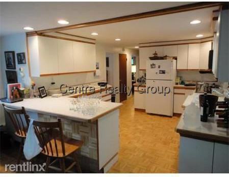 110 Clark Ln - Photo 3 of 10