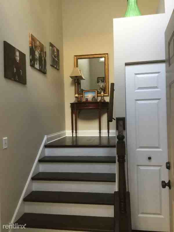 13403 Forest Ridge Dr - Photo 2 of 6