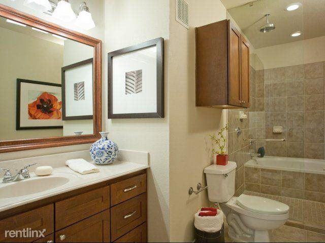 2255 Braeswood Park Dr - Photo 3 of 6