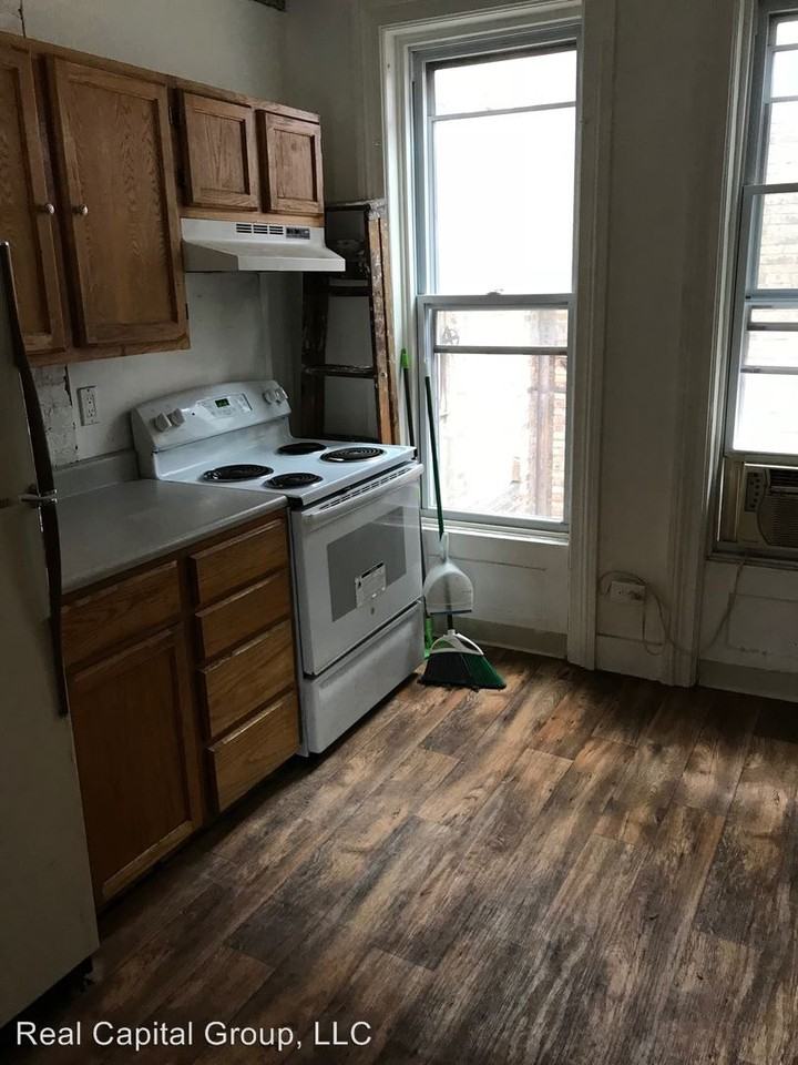 254 Lark St - Photo 2 of 7