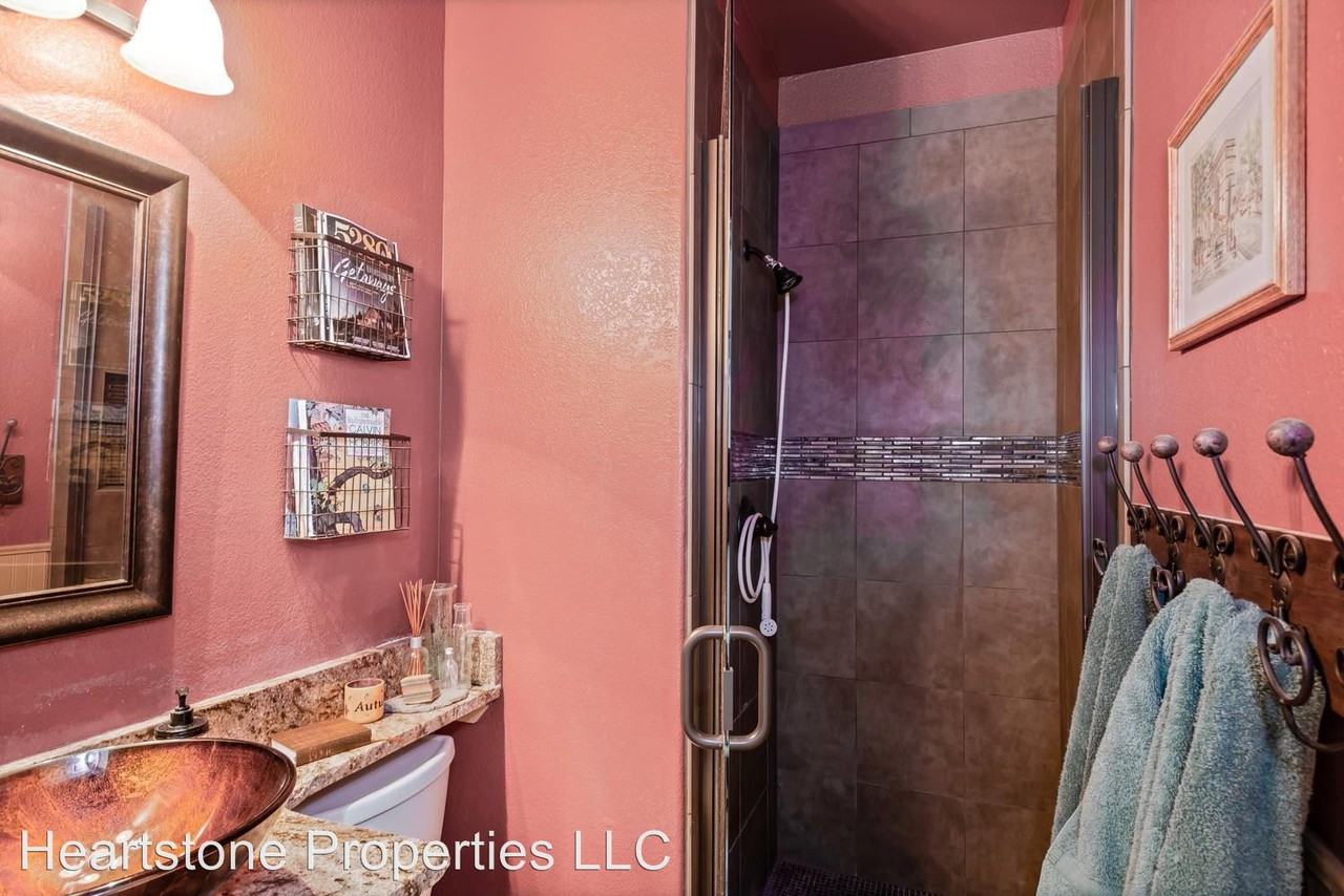 8591 W Cannes Dr - Photo 2 of 6