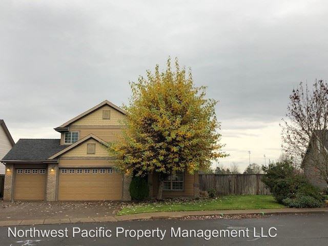 540 SE Syron St - Photo 2 of 12