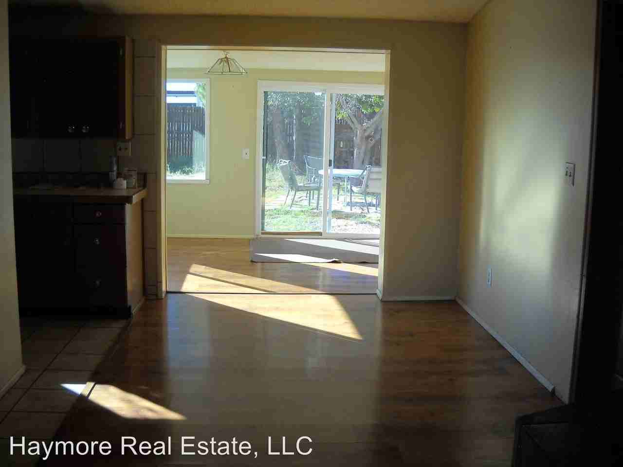 107 1st St - Photo 2 of 22