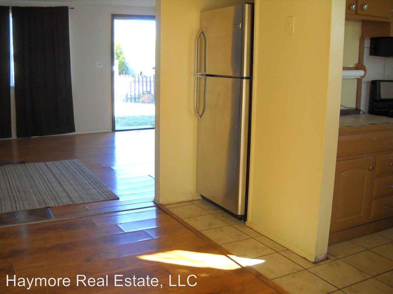 107 1st St - Photo 3 of 22