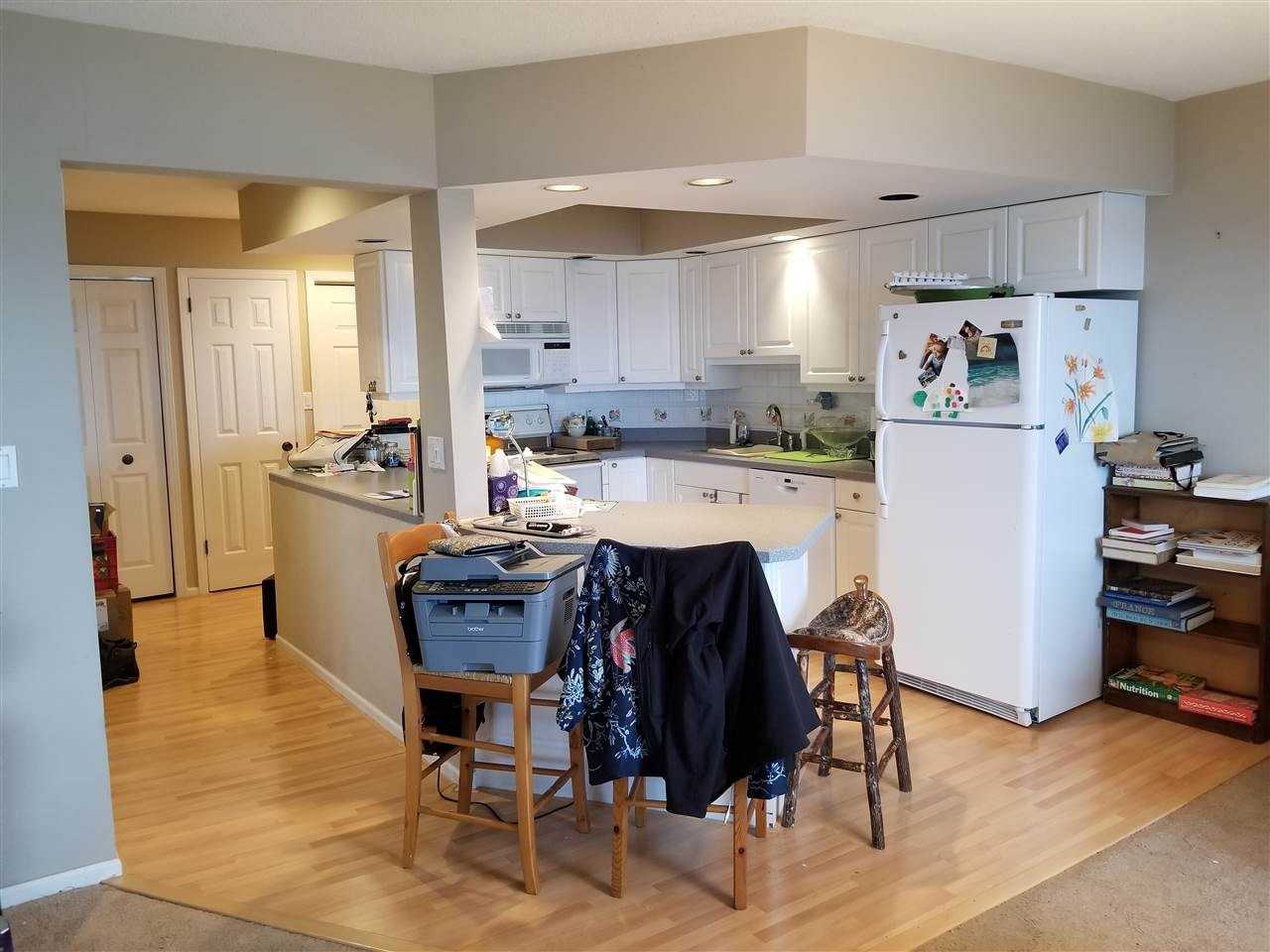 1134 Charlevoix Ave - Photo 3 of 10