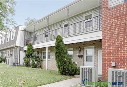 326 Adair Ct - Photo 3 of 9