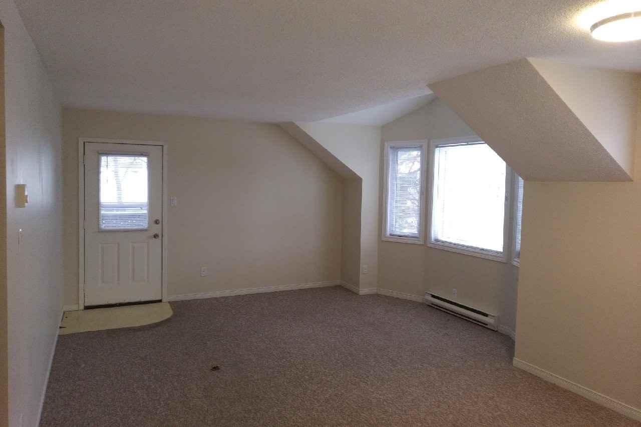 79 Wellington Street East - Photo 2 of 7